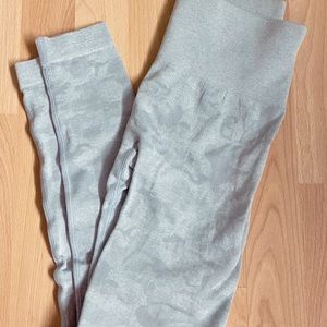 New lilac grey gymshark camo leggings